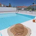 Adonis Playa del Inglés