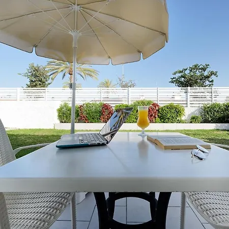 Apartamento Adonis *