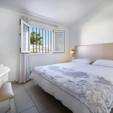 Apartment Adonis