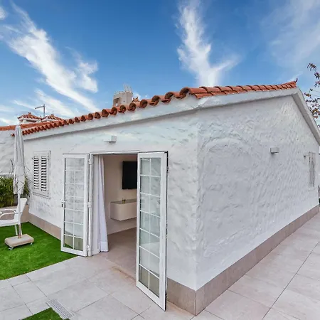 Adonis * Playa del Inglés